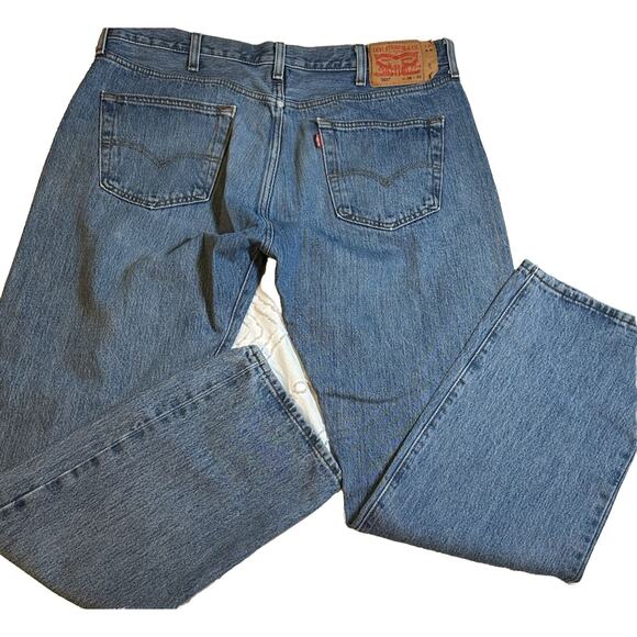 Levis Men's 501 38x32 Original Straight Fit Jeans—EUC‎ - Picture 2 of 2